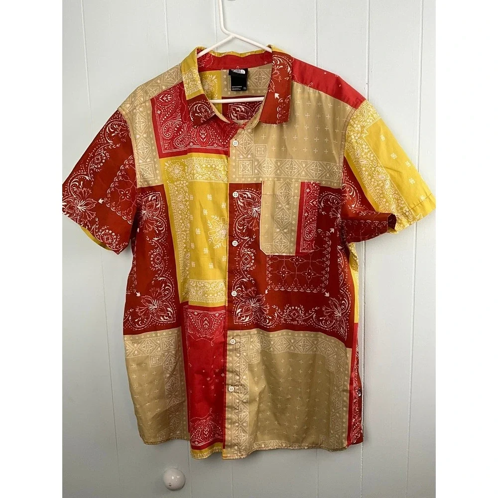 The North Face Mens XXL Bandana Patchwork Button Down Shirt Red Yellow Short Slv